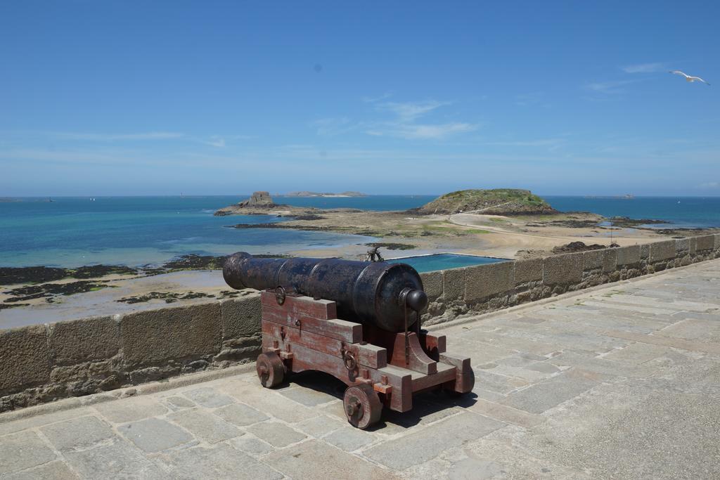 Neptunia 2* Saint-Malo